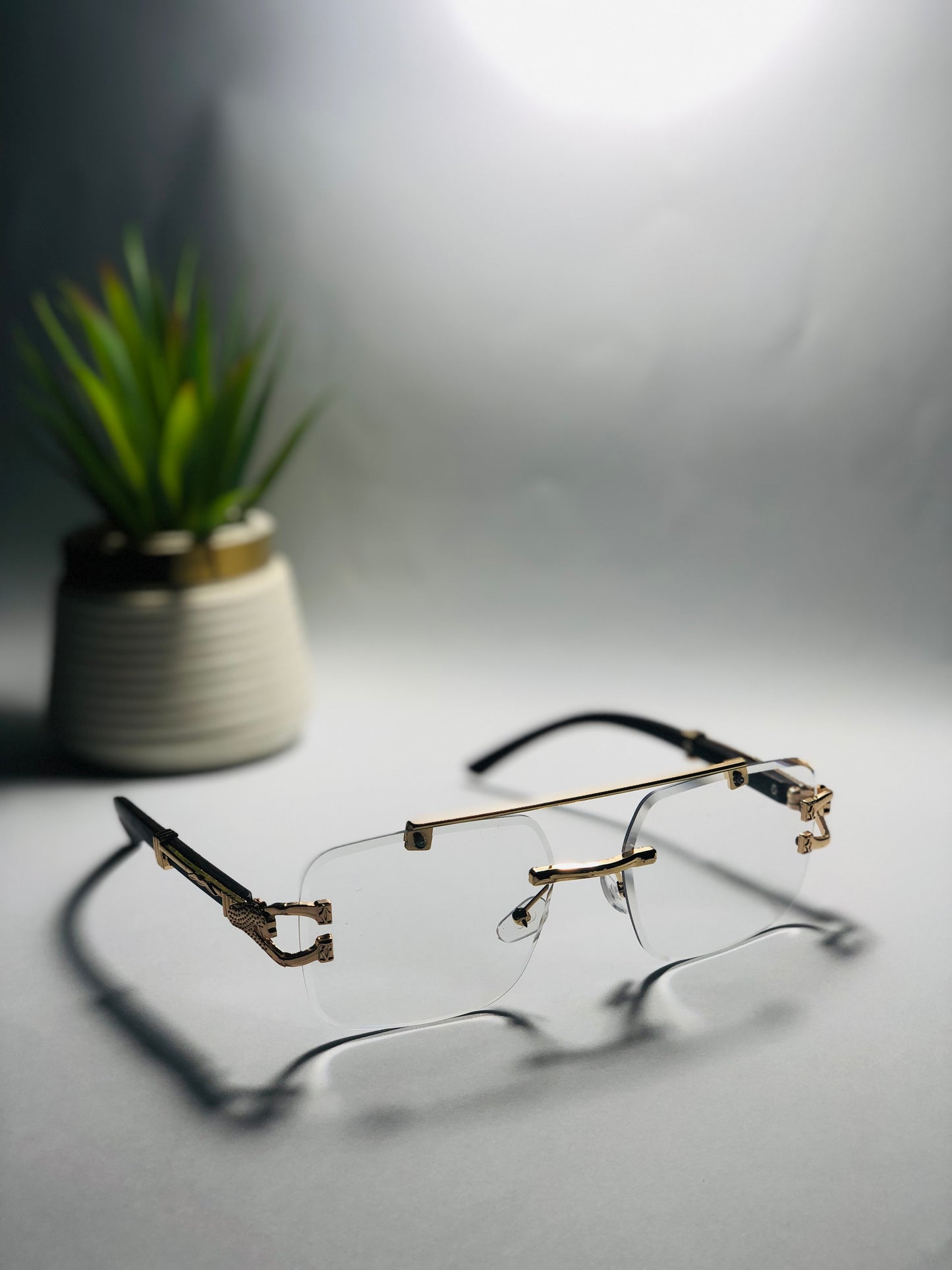 Solar Cheetah Photochromic Glasses