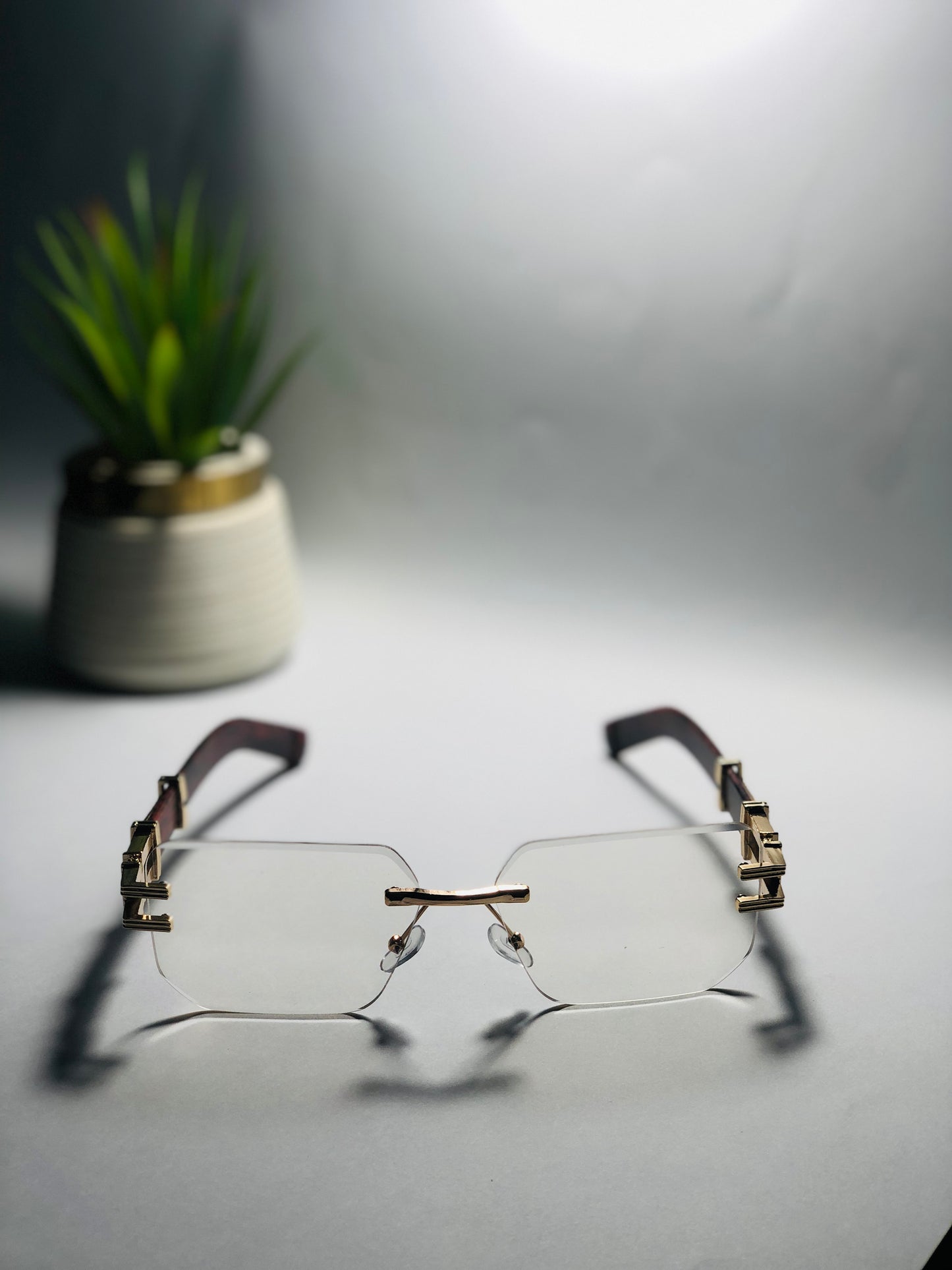 C-Decor Solar Photochromic Glasses