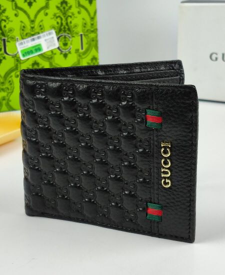 {Gucci}$ Bifold Wallet 🇮🇹