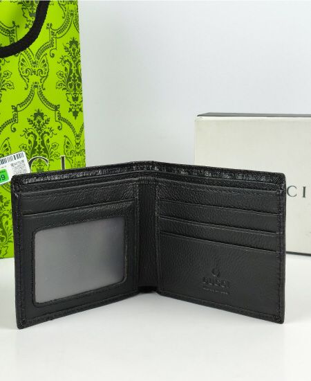 {Gucci}$ Bifold Wallet 🇮🇹